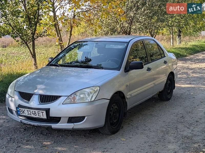 Mitsubishi Lancer