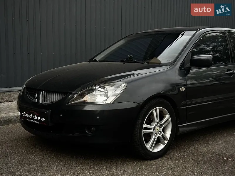 Mitsubishi Lancer