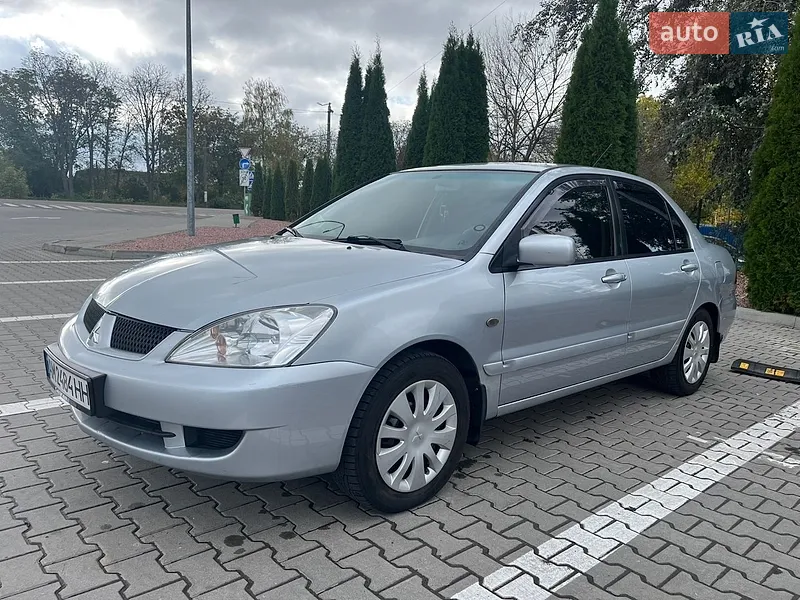 Mitsubishi Lancer
