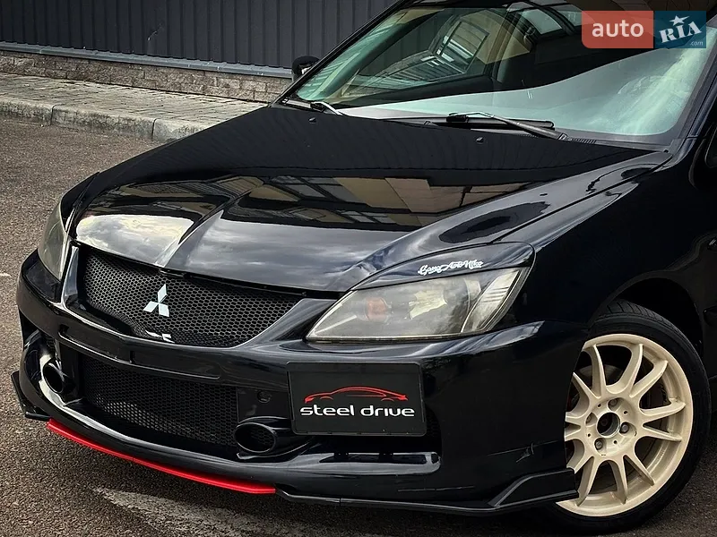 Mitsubishi Lancer
