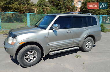 Mitsubishi Montero  2000
