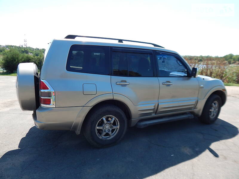 Mitsubishi Montero