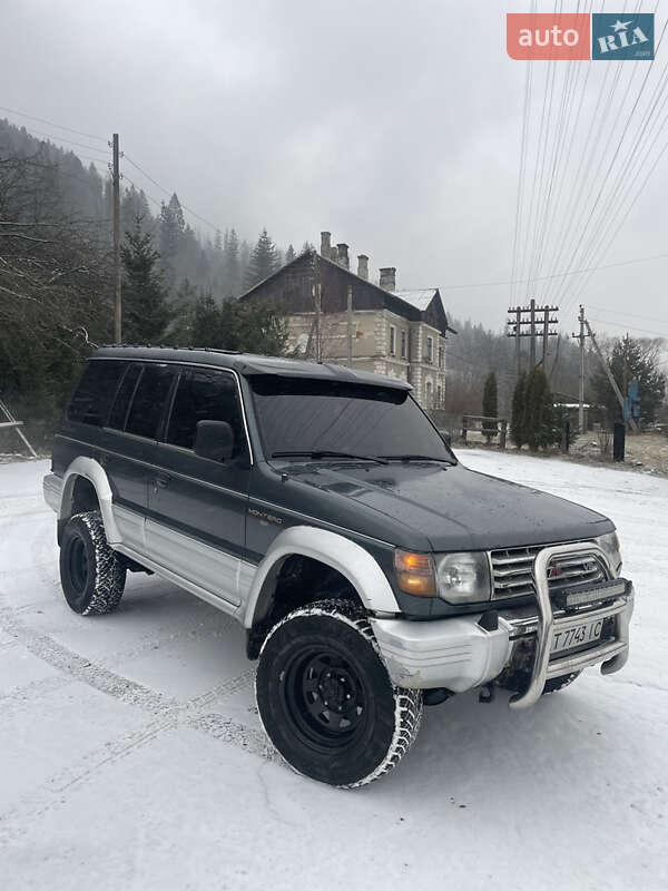 Mitsubishi Montero