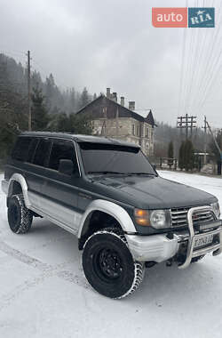Mitsubishi Montero  1995