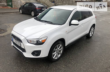 Mitsubishi Outlander Sport  2015