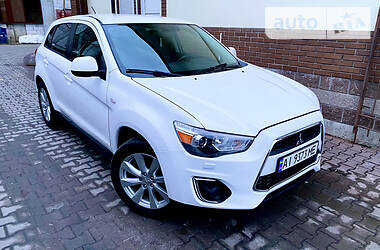 Mitsubishi Outlander Sport 4WD 2013