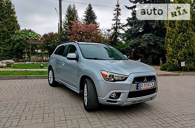 Mitsubishi Outlander Sport Maximal 2011