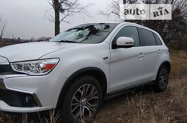 Mitsubishi Outlander Sport  2016