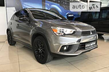 Mitsubishi Outlander Sport  2018