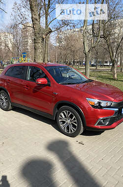 Mitsubishi Outlander Sport  2016