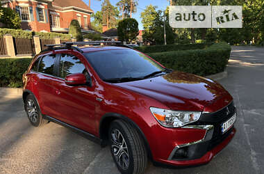 Mitsubishi Outlander Sport  2016