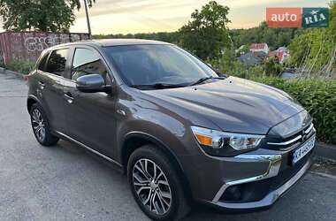 Mitsubishi Outlander Sport 2019