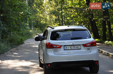 Mitsubishi Outlander Sport 2014