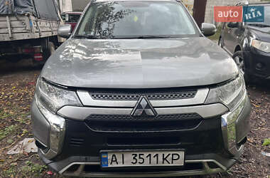 Mitsubishi Outlander Sport  2016