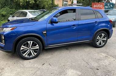 Mitsubishi Outlander Sport  2019