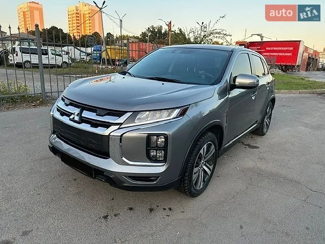 Mitsubishi Outlander Sport