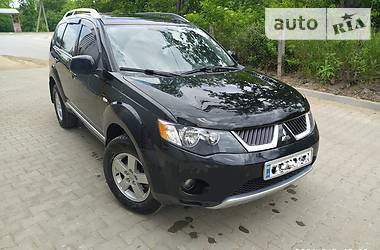 Mitsubishi Outlander XL  2008