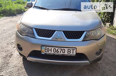 Mitsubishi Outlander XL  2007