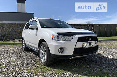 Mitsubishi Outlander XL XL 2010