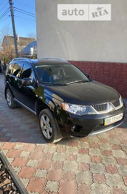 Mitsubishi Outlander XL  2008