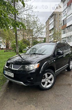 Mitsubishi Outlander XL  2009