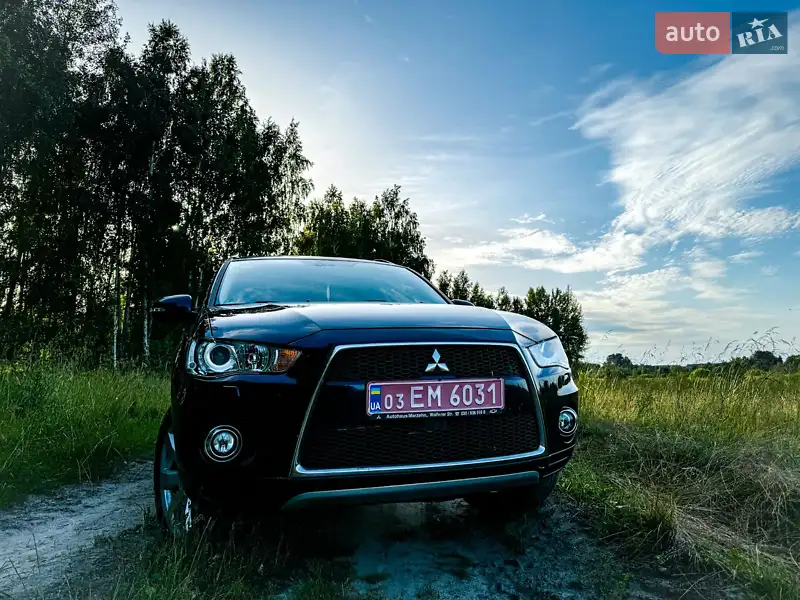 Mitsubishi Outlander XL