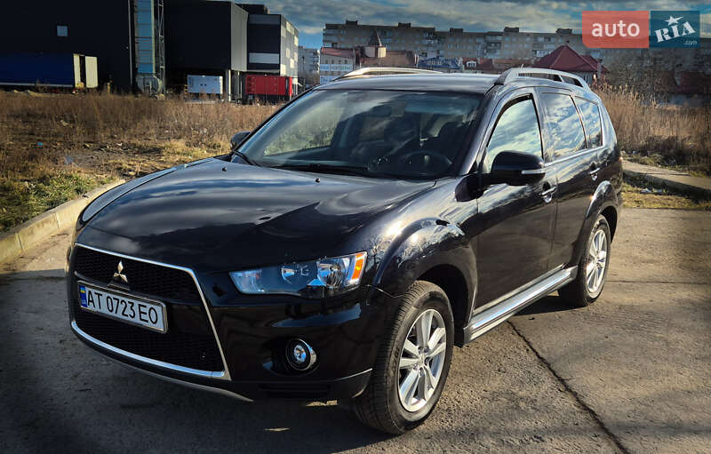 Mitsubishi Outlander XL