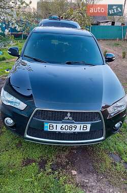 Mitsubishi Outlander XL  2012