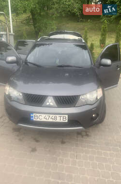Mitsubishi Outlander XL  2008