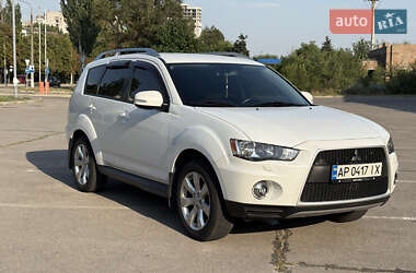 Mitsubishi Outlander XL  2010