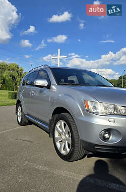 Mitsubishi Outlander XL 2010