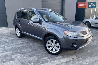 Mitsubishi Outlander XL  2008
