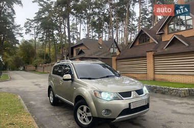 Mitsubishi Outlander XL  2008