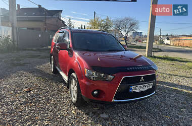 Mitsubishi Outlander XL 2011