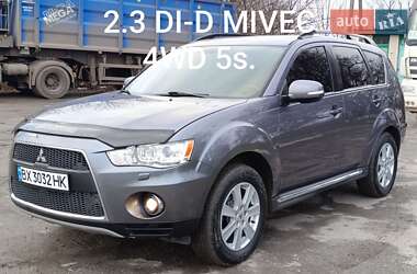 Mitsubishi Outlander XL  2010