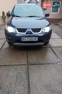Mitsubishi Outlander XL  2008