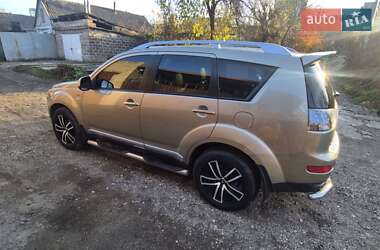 Mitsubishi Outlander XL  2007