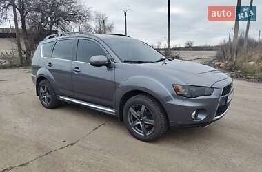 Mitsubishi Outlander XL  2010