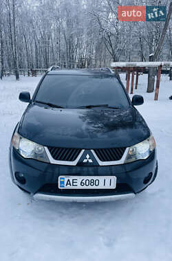 Mitsubishi Outlander XL  2008