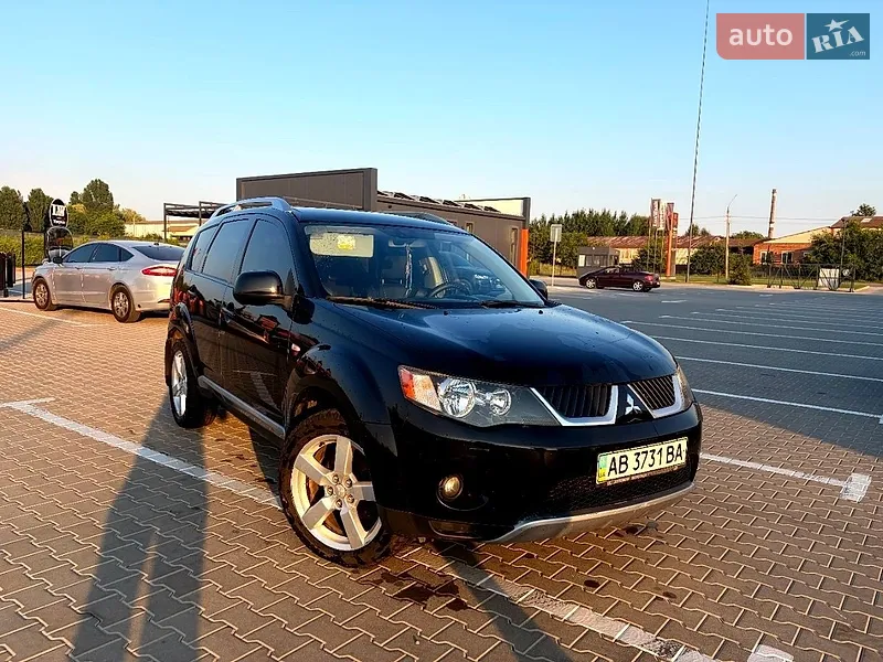 Mitsubishi Outlander XL