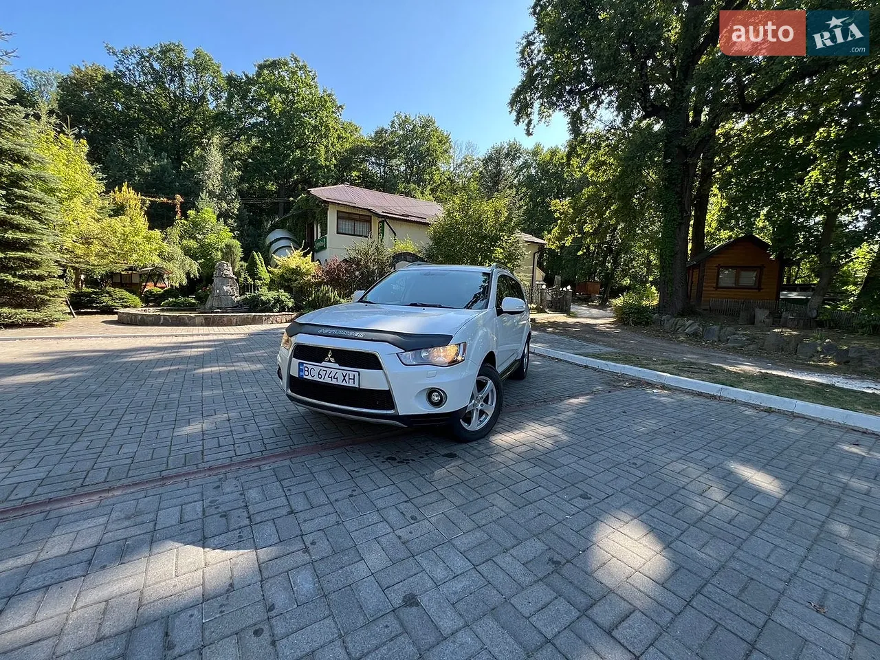 2010 Mitsubishi Outlander - мініатюра 2