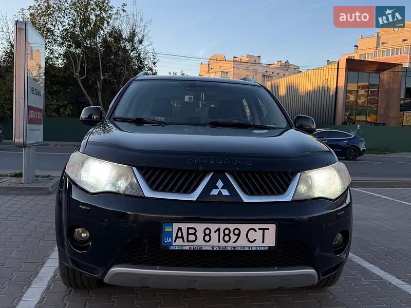 Mitsubishi Outlander XL