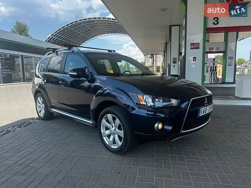 Mitsubishi Outlander XL