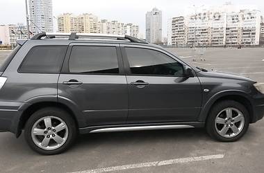 Mitsubishi Outlander  2007