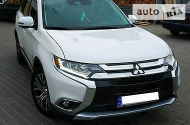 Mitsubishi Outlander SEL, CVT  2017