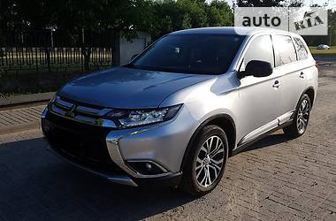 Mitsubishi Outlander  2017