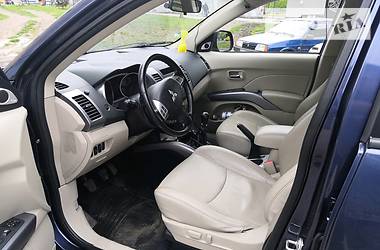 Mitsubishi Outlander 2.2 Di-D Instyle 2008