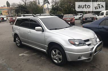 Mitsubishi Outlander  2002