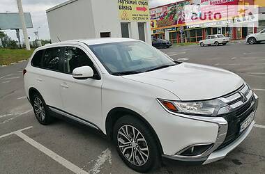 Mitsubishi Outlander  2016