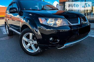 Mitsubishi Outlander Official 2008